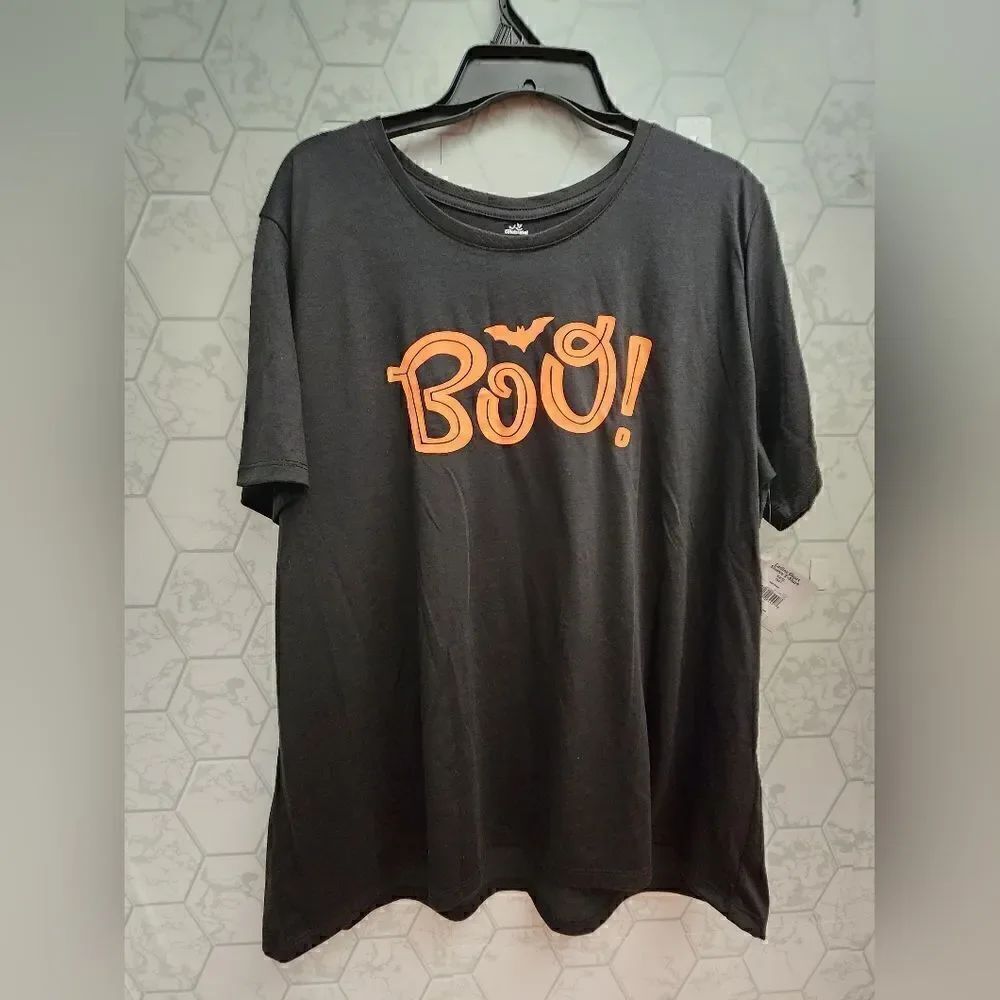 New women' Halloween BOO t-shirt